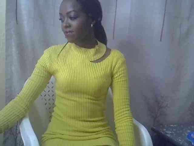 Tyra019a