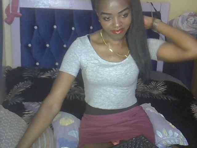 Tyra019a