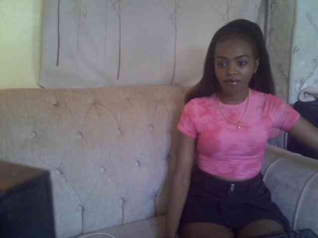 Tyra019a