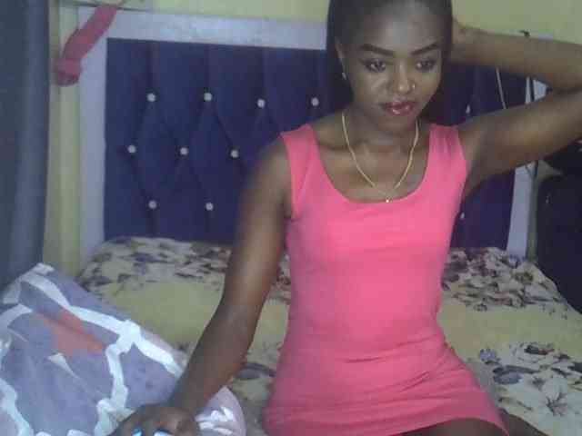 Tyra019a