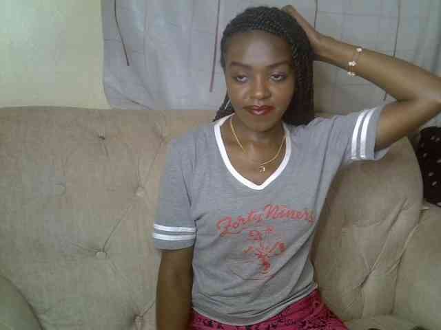 Tyra019a