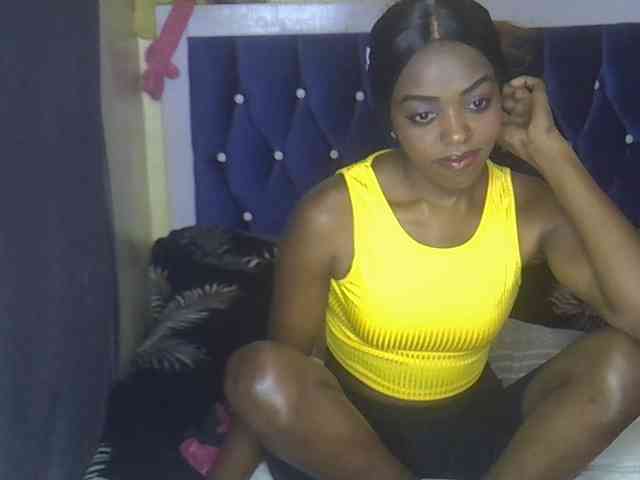 Tyra019a Tyra019a