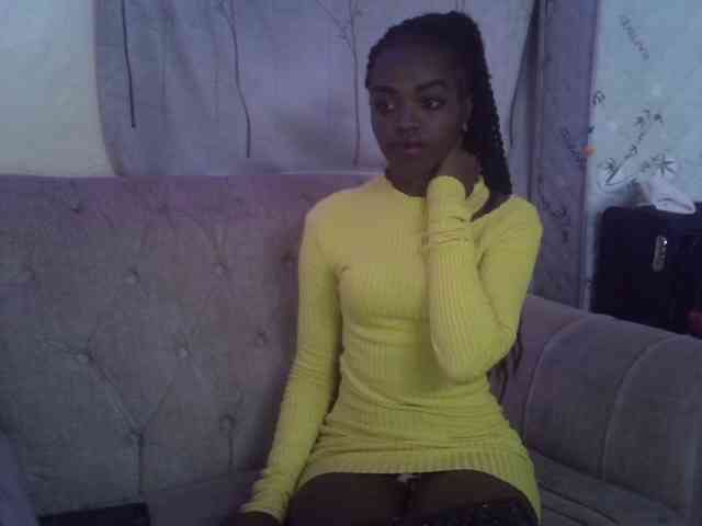 Tyra019a Tyra019a