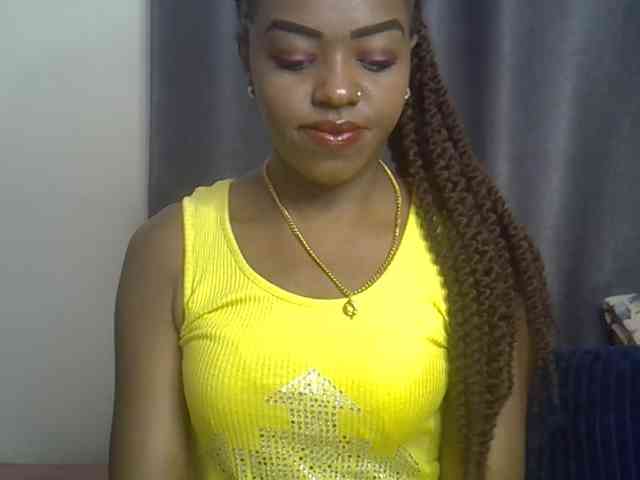 Tyra019a