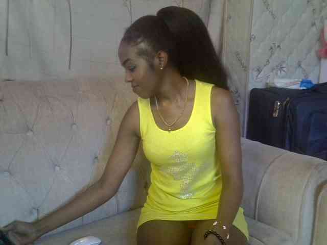 Tyra019a Tyra019a
