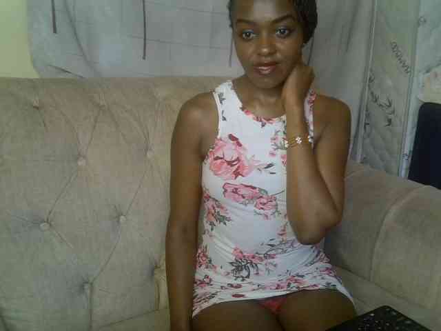 Tyra019a