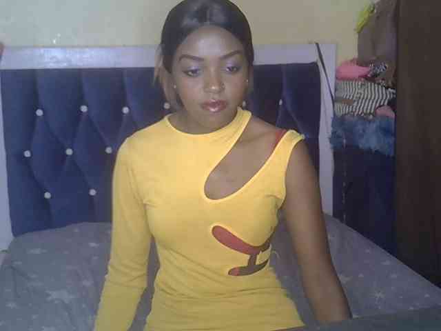 Tyra019a