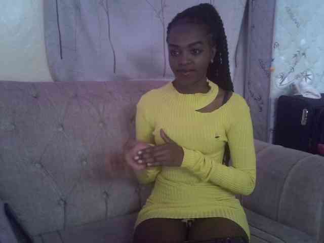 Tyra019a
