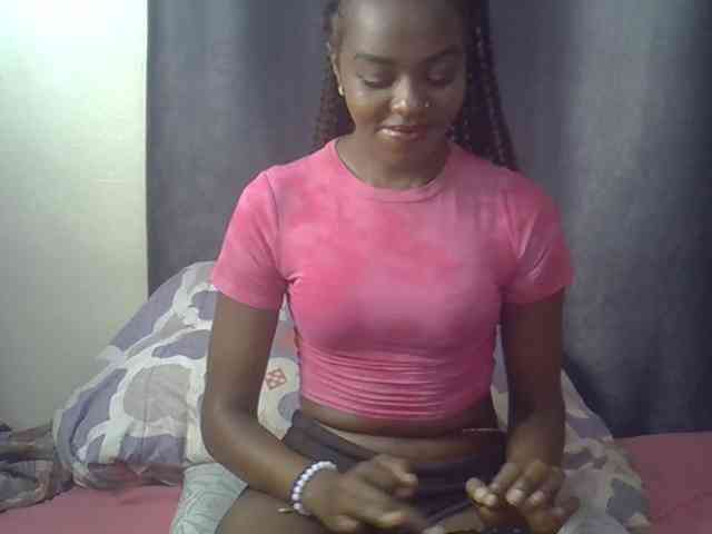 Tyra019a