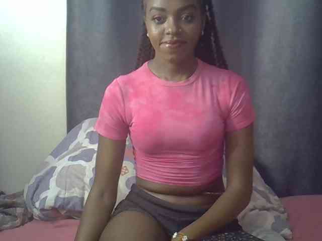 Tyra019a
