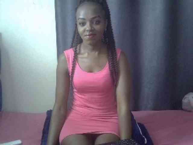 Tyra019a