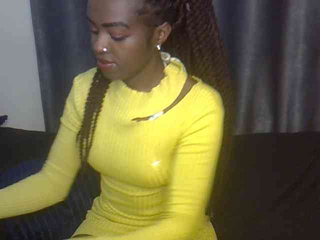 Tyra019a