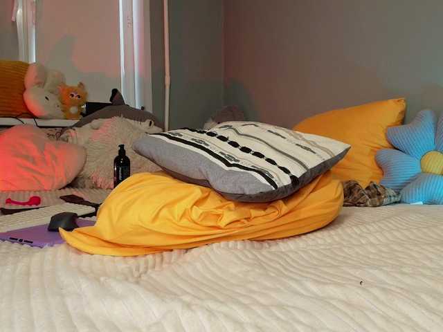 Rabbitshole live cam on BongaCams