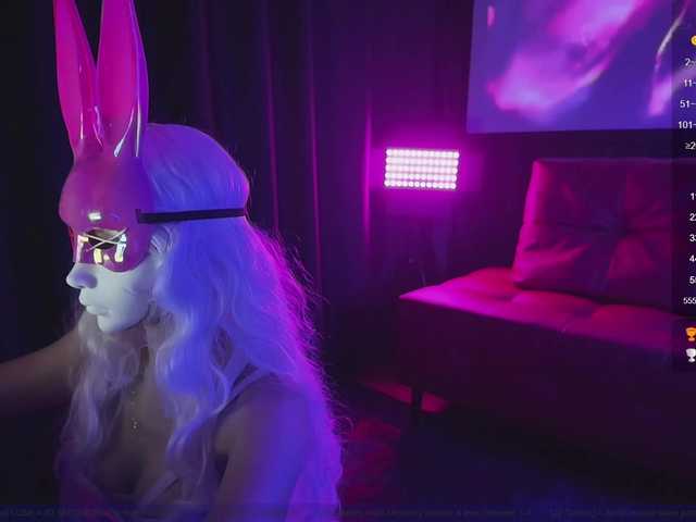 FemEnigma live webcam show