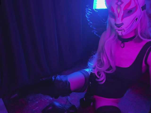 FemEnigma live cam on BongaCams