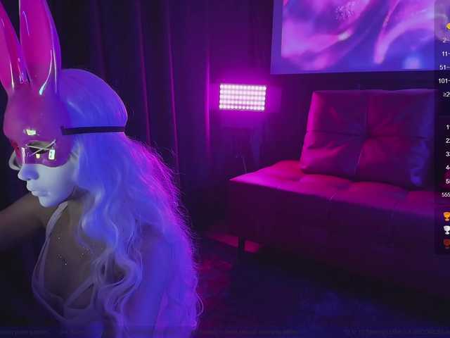 FemEnigma live webcam show