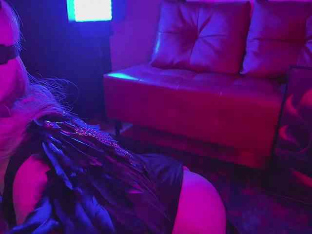FemEnigma webcam