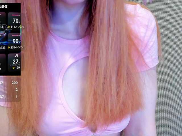 malenkaYA-1 live cam on BongaCams