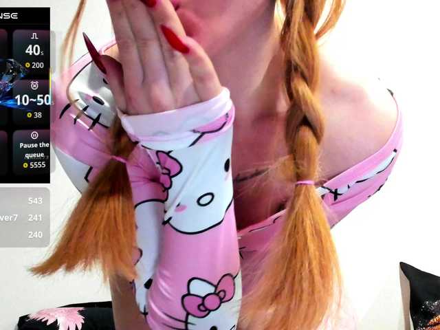 malenkaYA-1 live cam on BongaCams