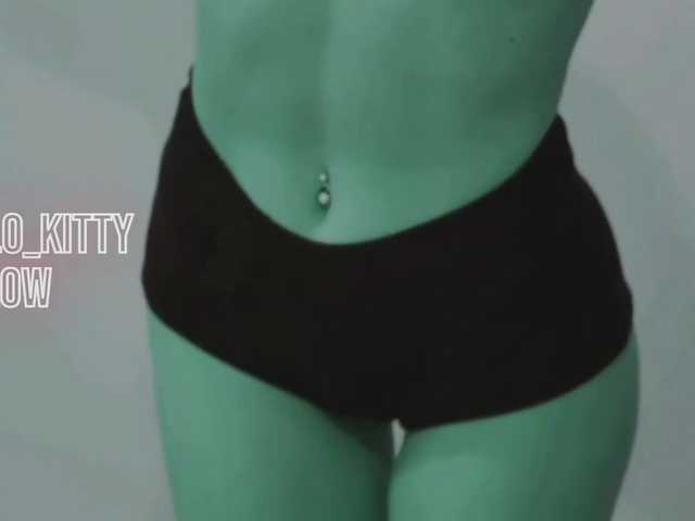 malenkaYA-1 live cam on BongaCams