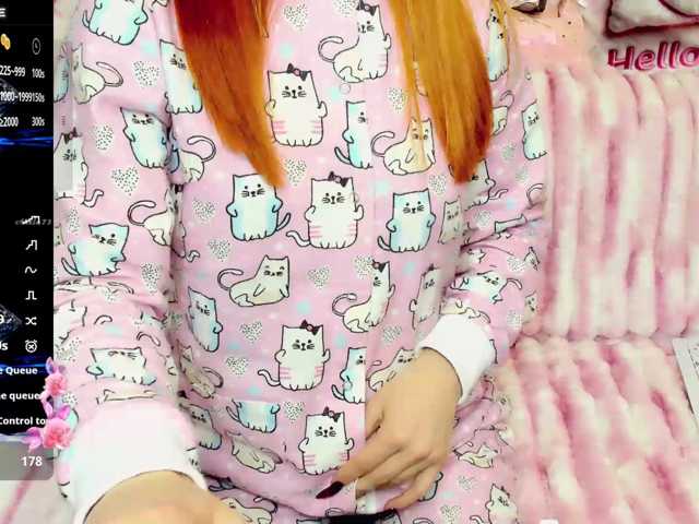 malenkaYA-1 live cam on BongaCams