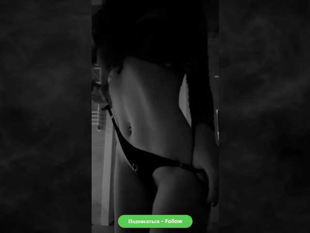 malenkaYA-1 live cam on BongaCams
