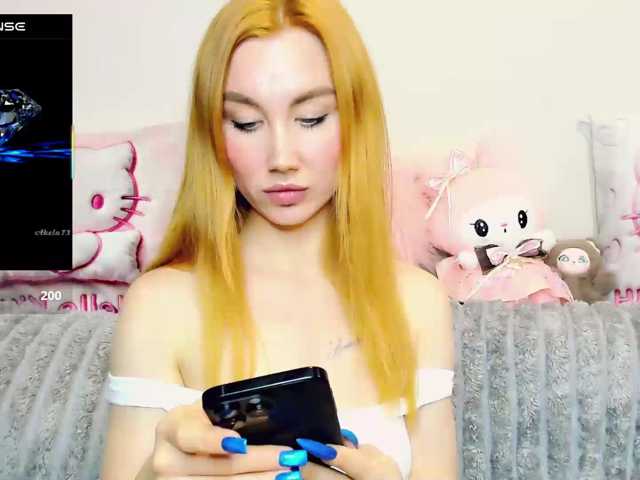 malenkaYA-1 live cam on BongaCams
