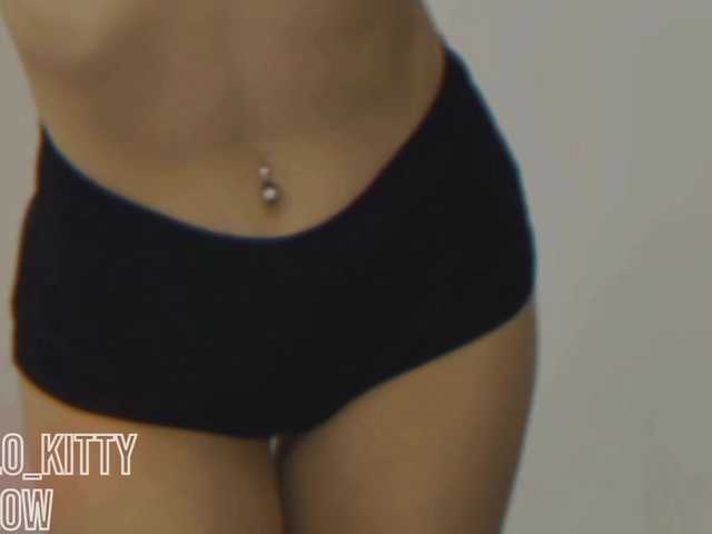 malenkaYA-1 live cam on BongaCams