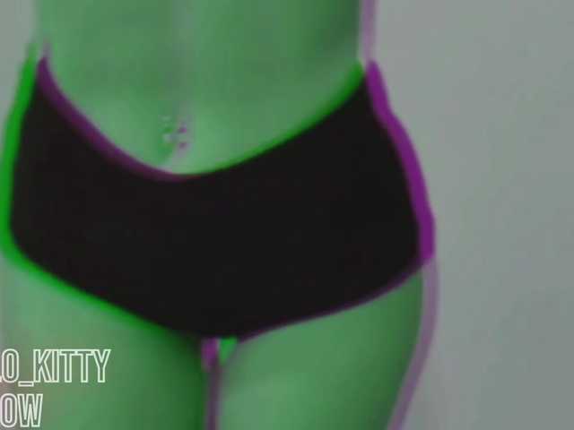 malenkaYA-1 live cam on BongaCams