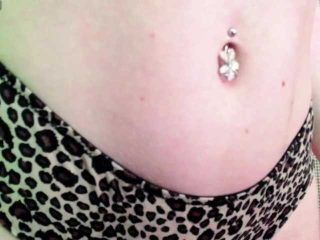 malenkaYA-1 live cam on BongaCams