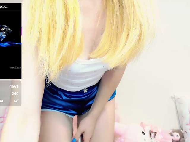 malenkaYA-1 live cam on BongaCams
