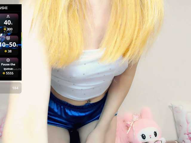 malenkaYA-1 live cam on BongaCams