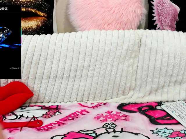 malenkaYA-1 live cam on BongaCams