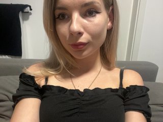 miahollis
