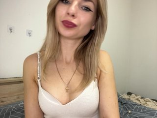 miahollis Porn Show