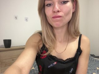 miahollis