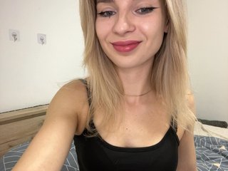 miahollis Porn Show