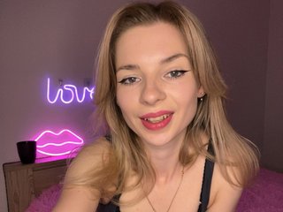 miahollis Porn Show