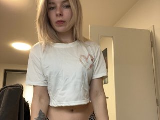 miahollis