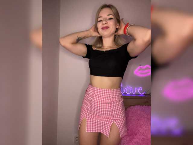 miahollis