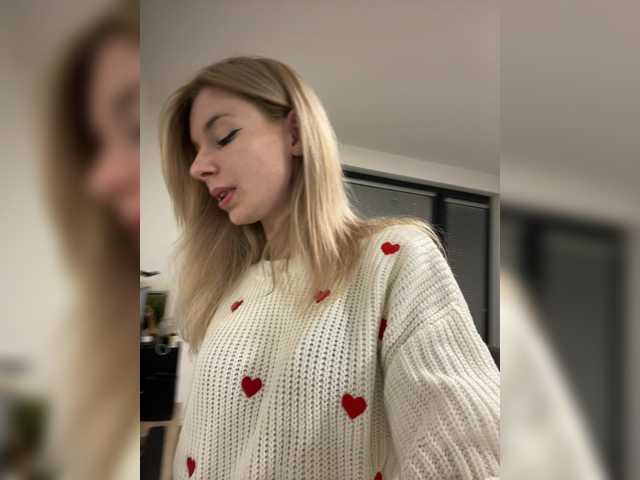 miahollis