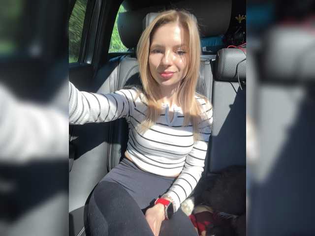 miahollis