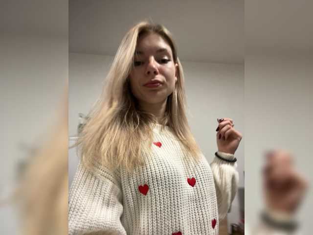 miahollis