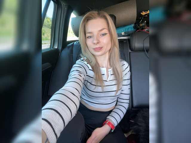 miahollis