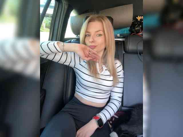 miahollis