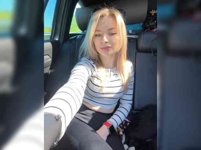 miahollis
