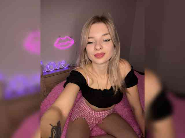 miahollis