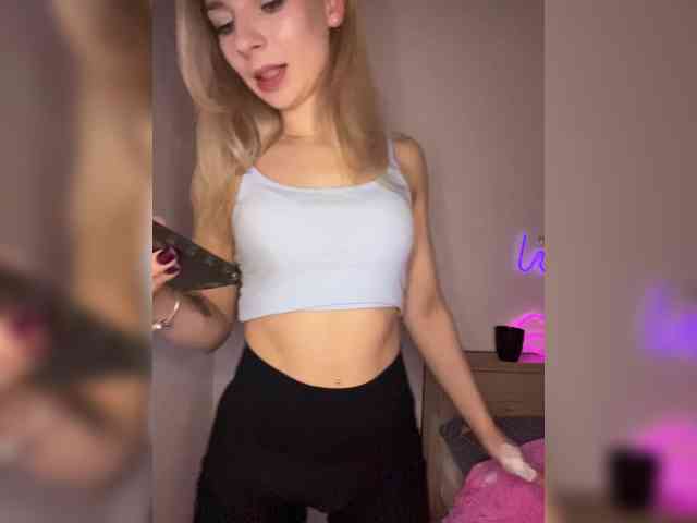 miahollis