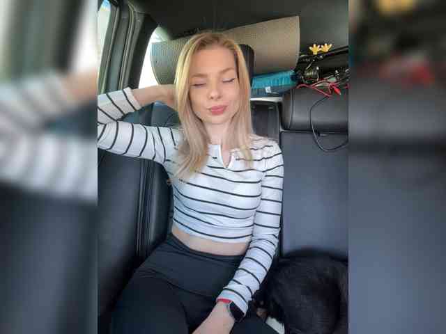 miahollis