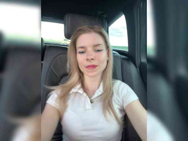 miahollis webcam